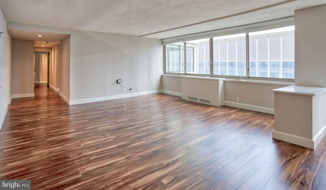 CENTER CITY - Residential Lease