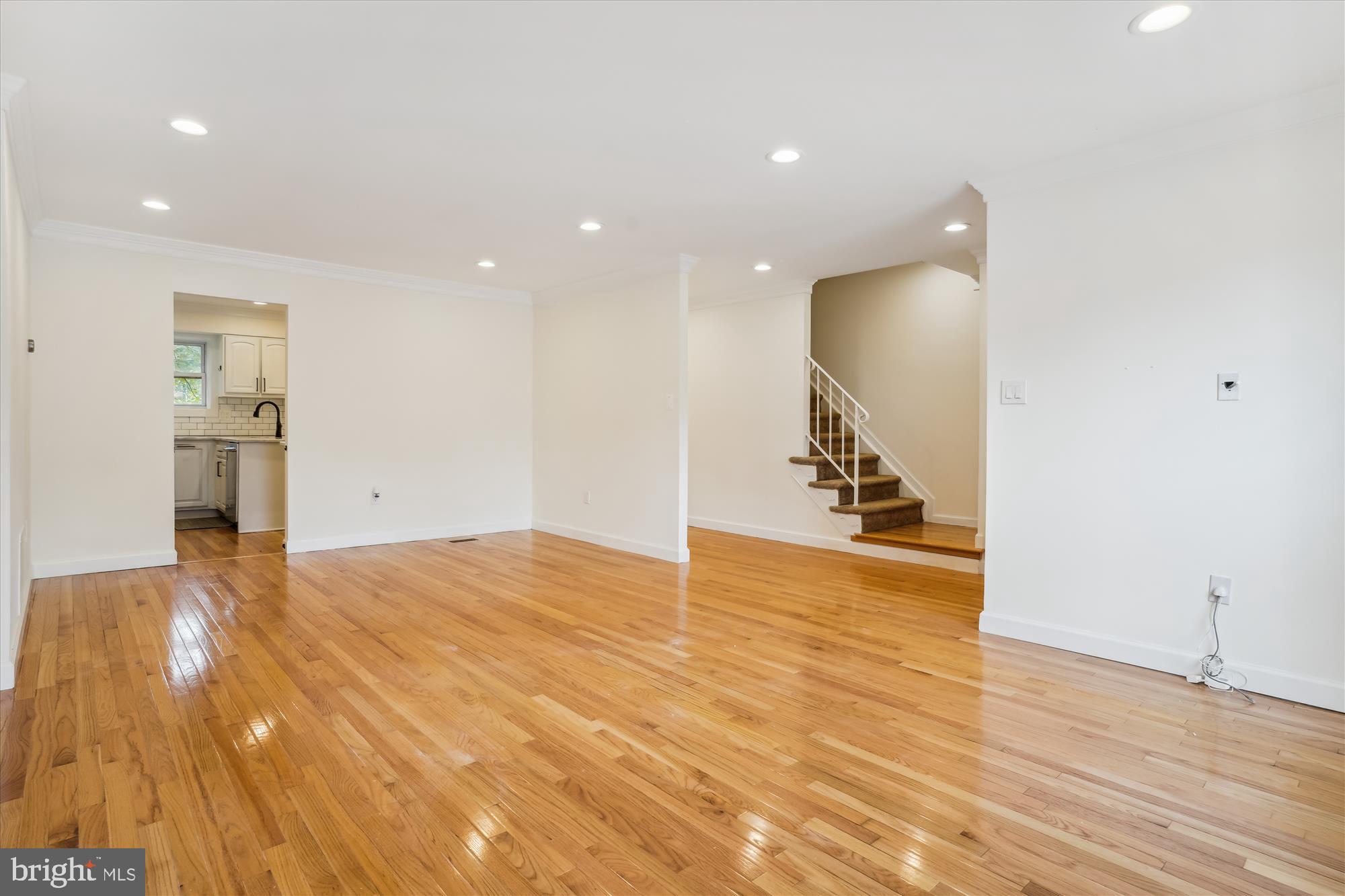 GREENTREE VILLAGE - Residential Lease