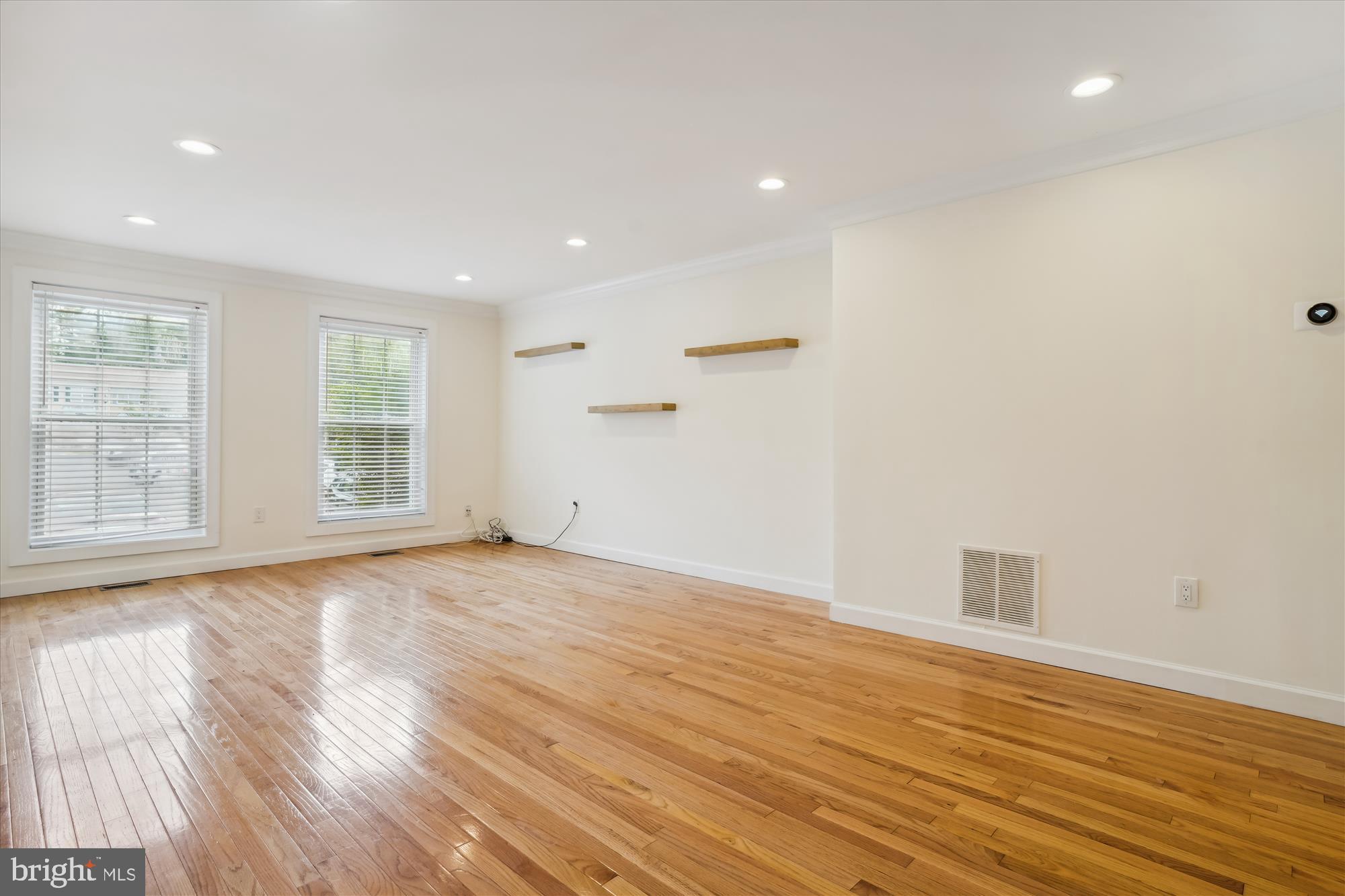 GREENTREE VILLAGE - Residential Lease