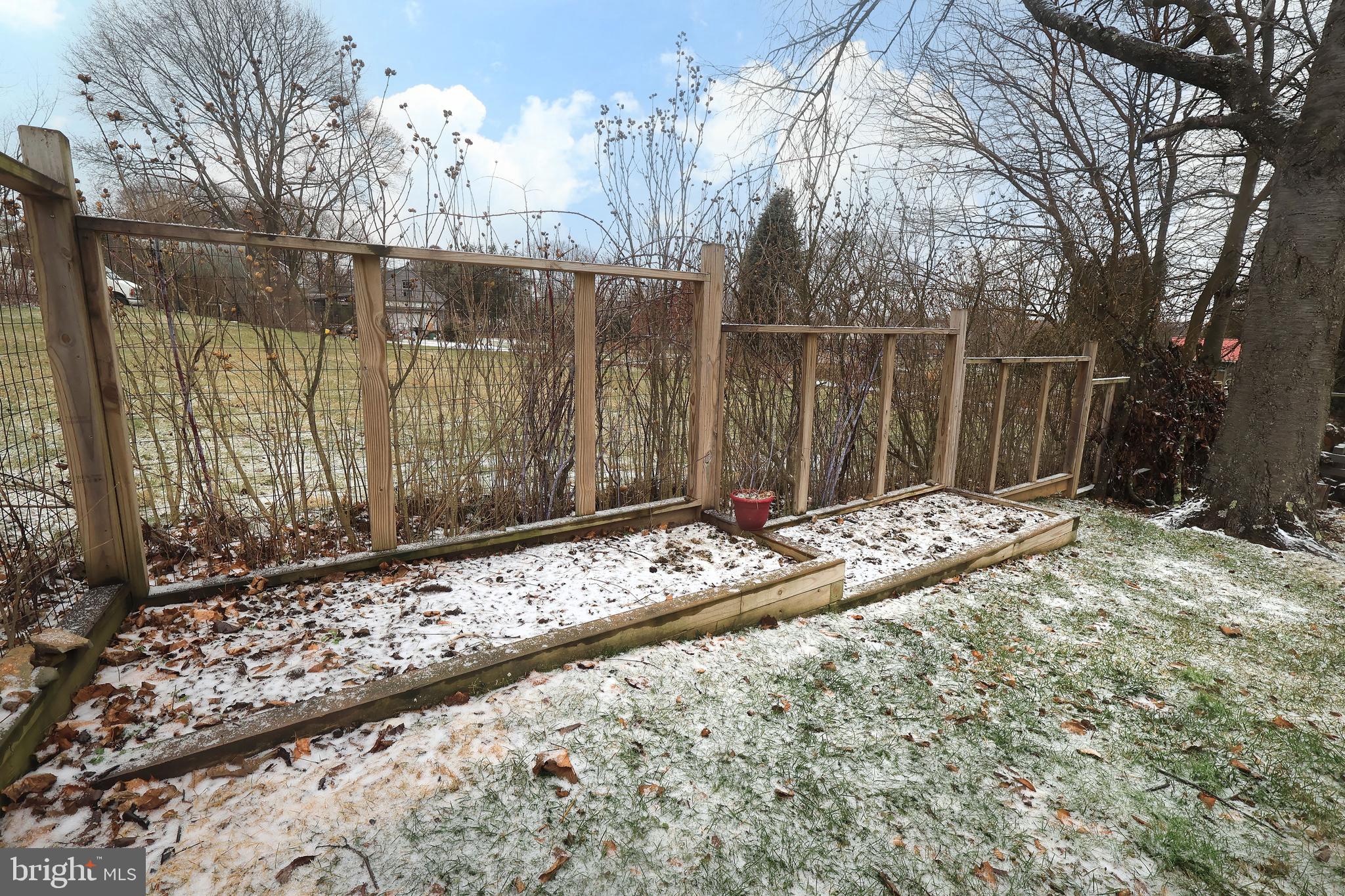 PINE GROVE MILLS - Residential