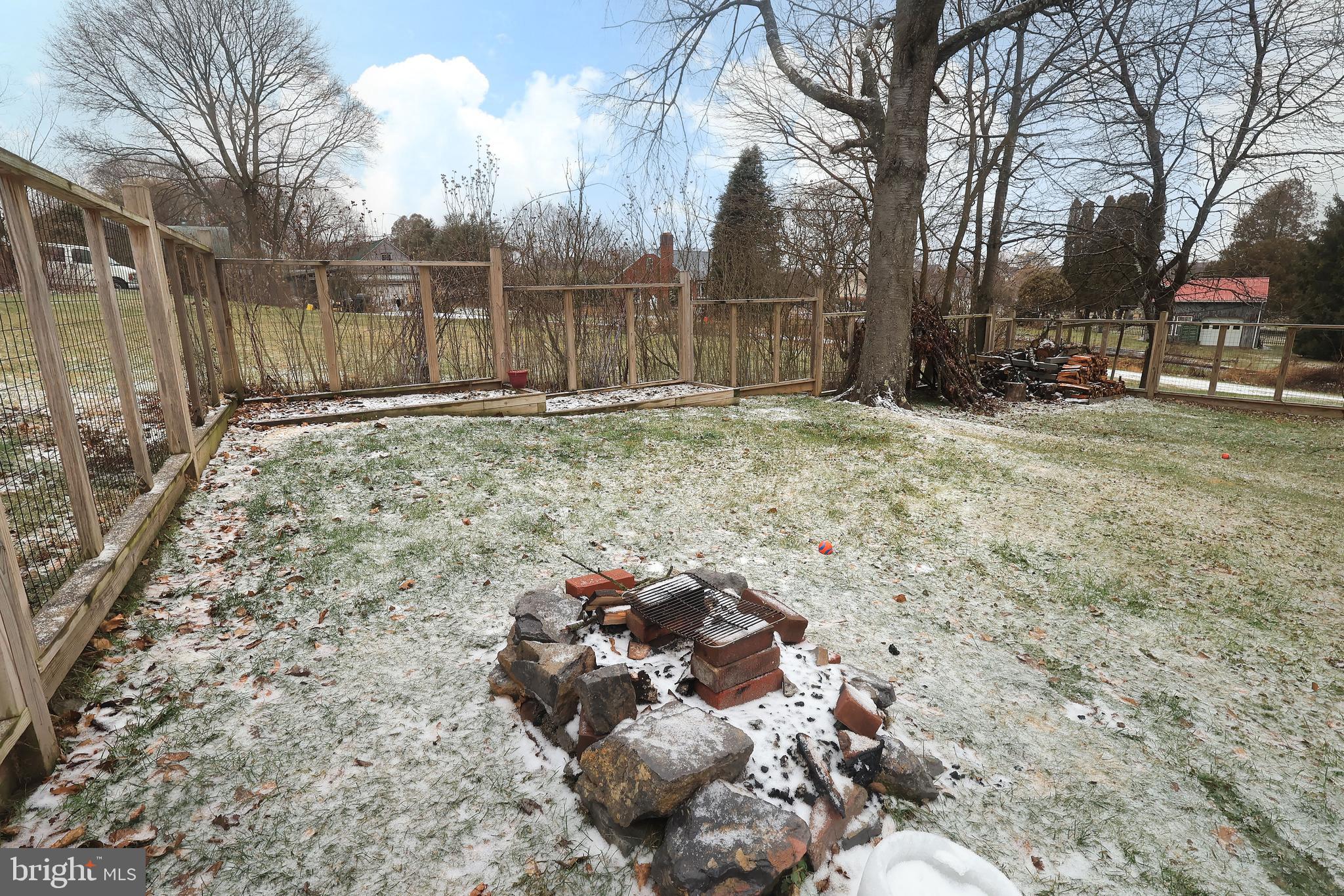 PINE GROVE MILLS - Residential