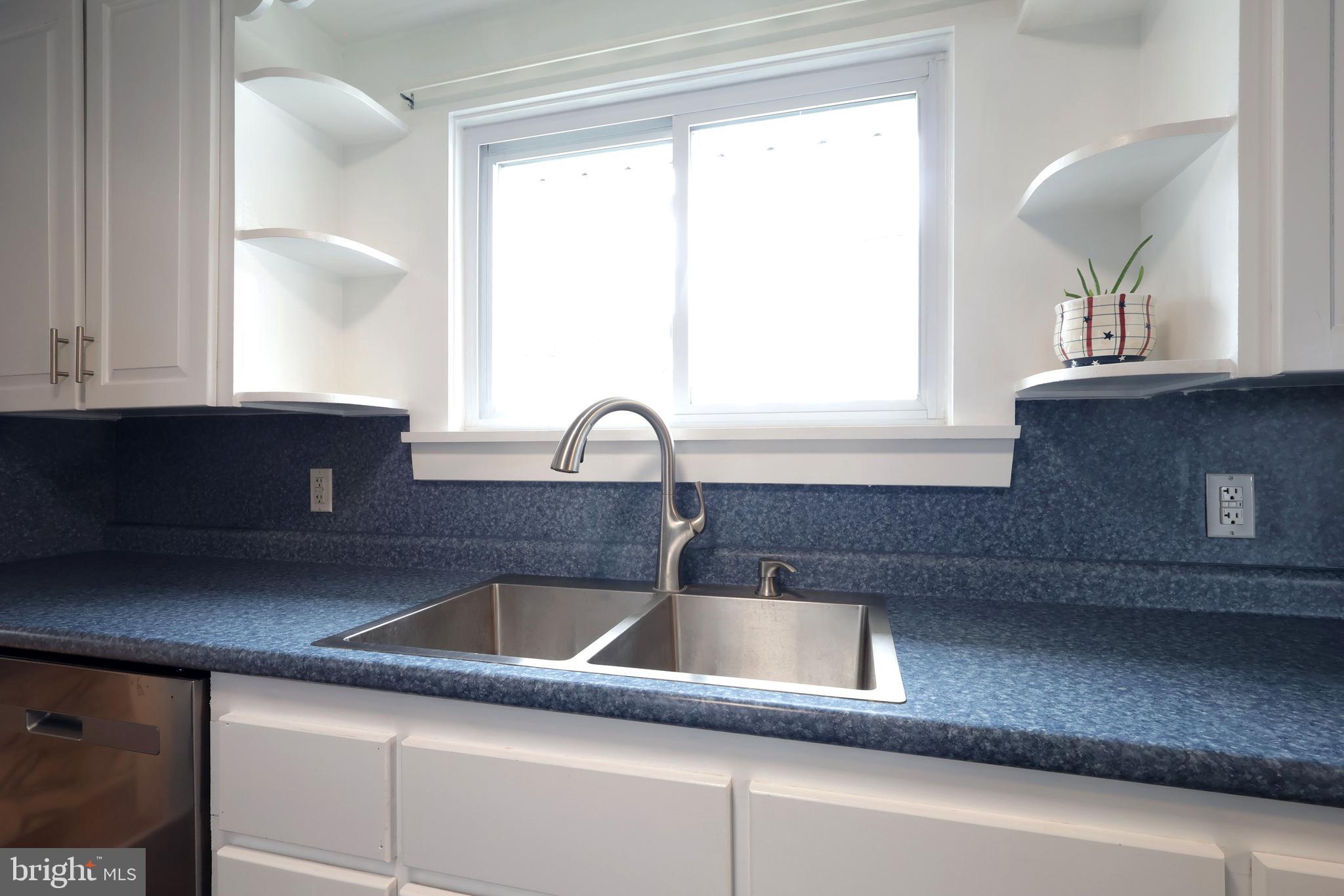 PINE GROVE MILLS - Residential