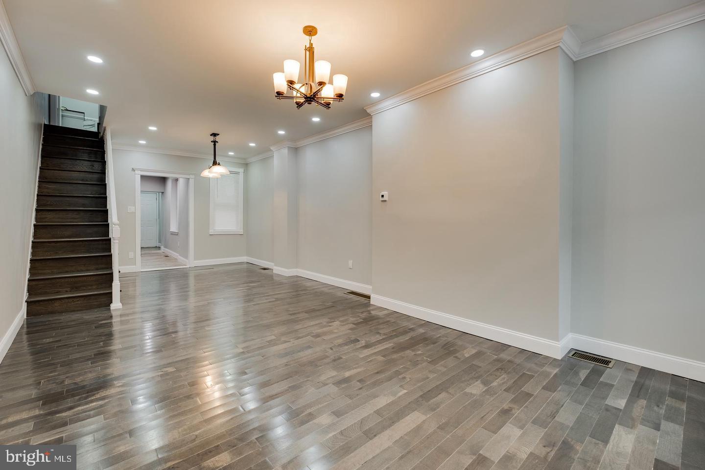 OLDE KENSINGTON - Residential Lease