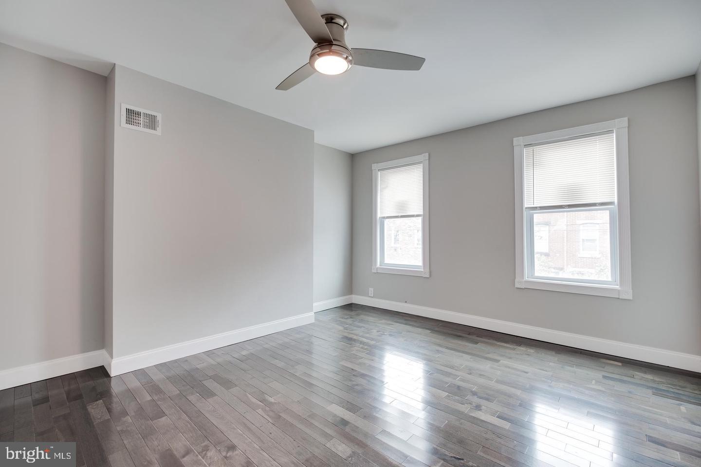 OLDE KENSINGTON - Residential Lease