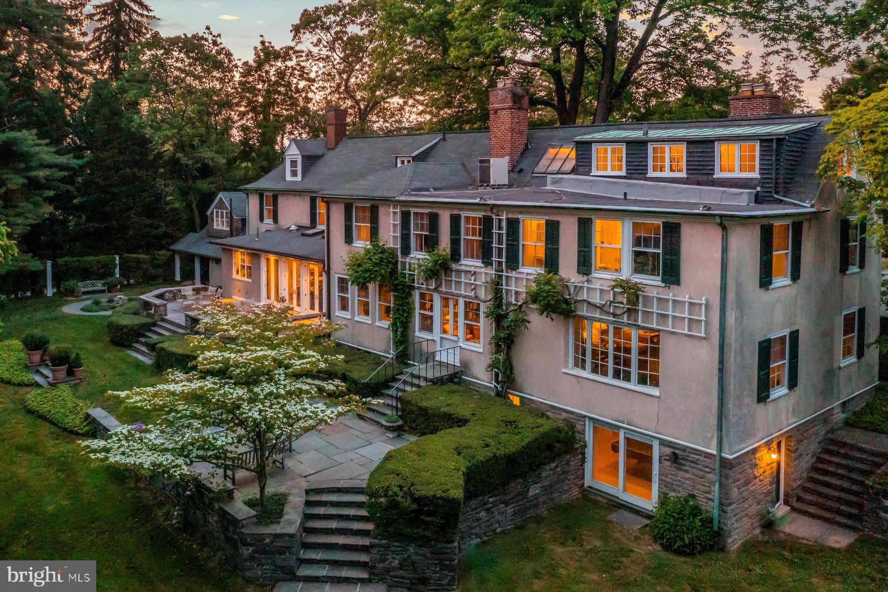 CHESTNUT HILL - Residential