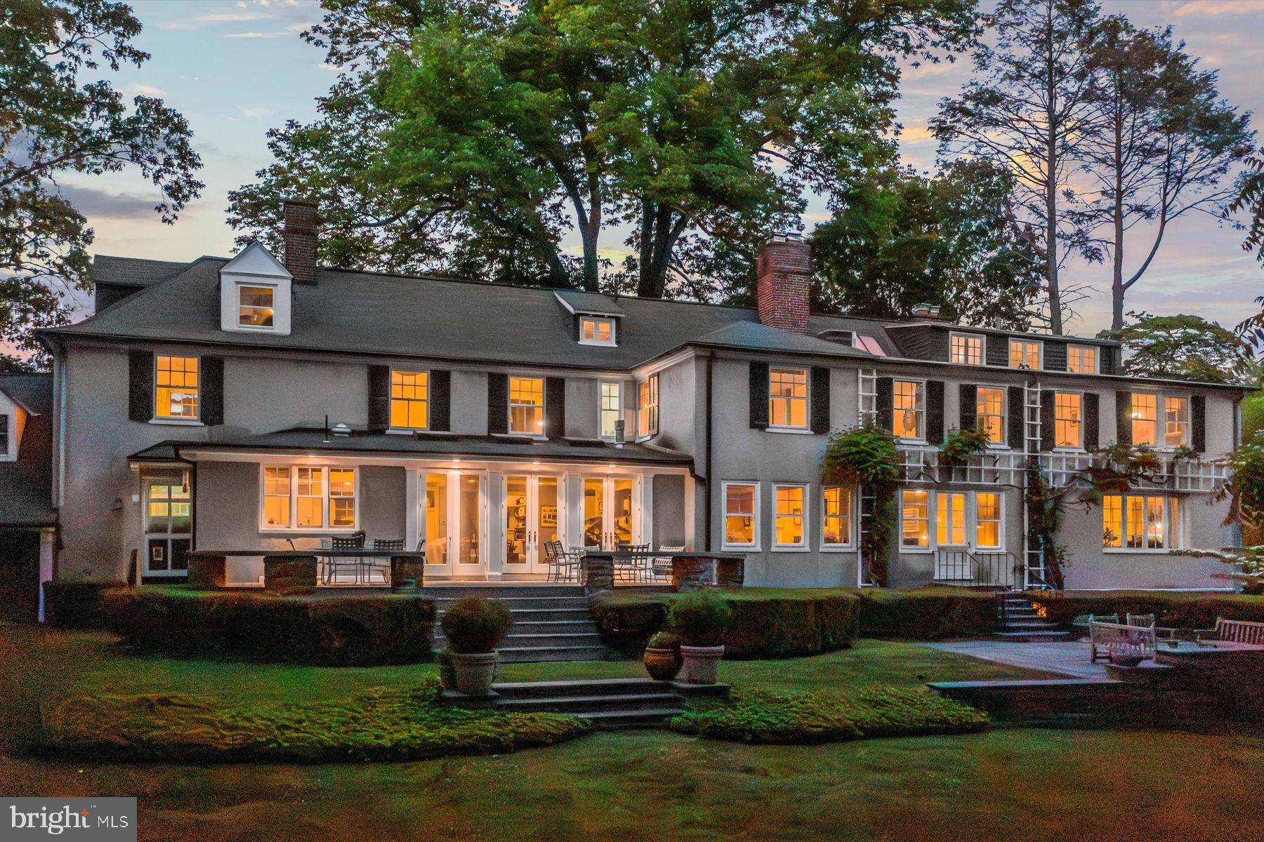 CHESTNUT HILL - Residential