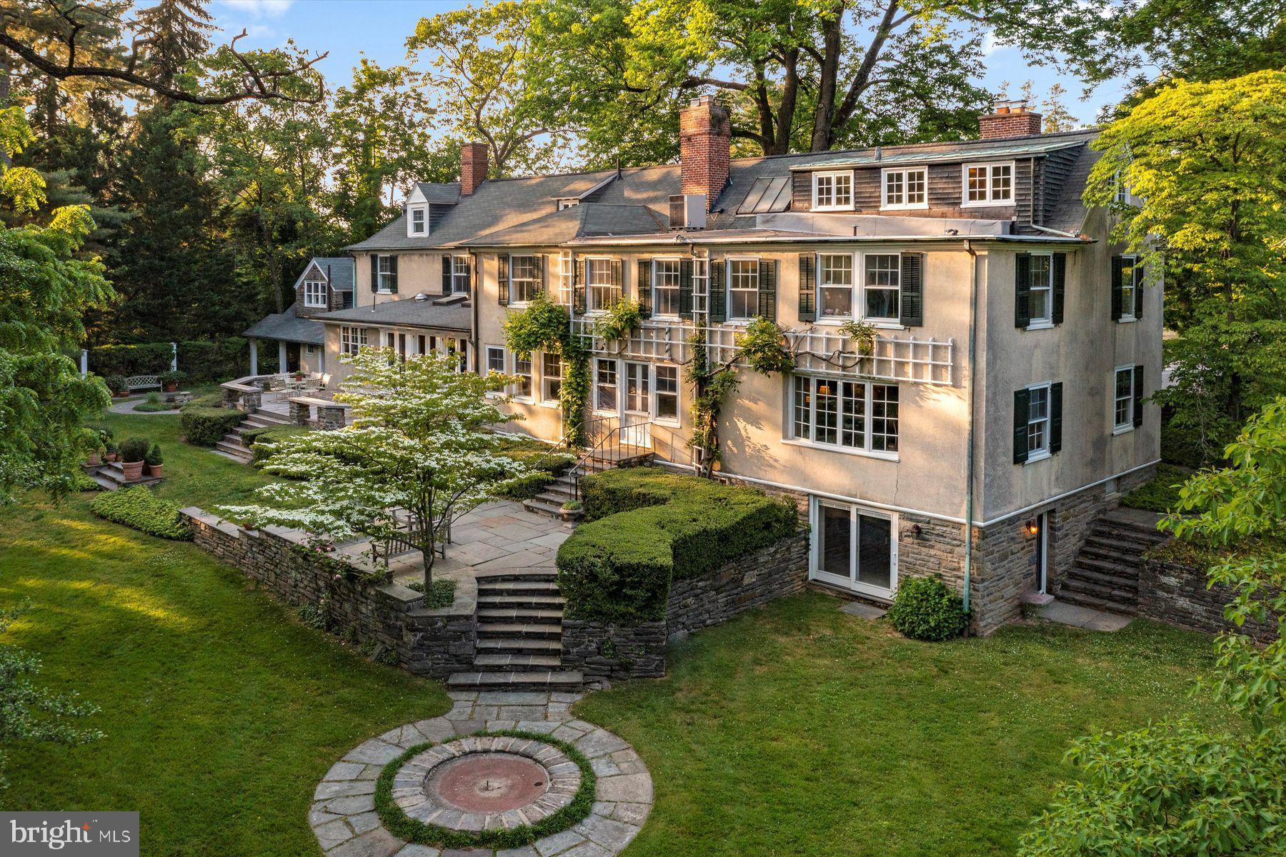 CHESTNUT HILL - Residential