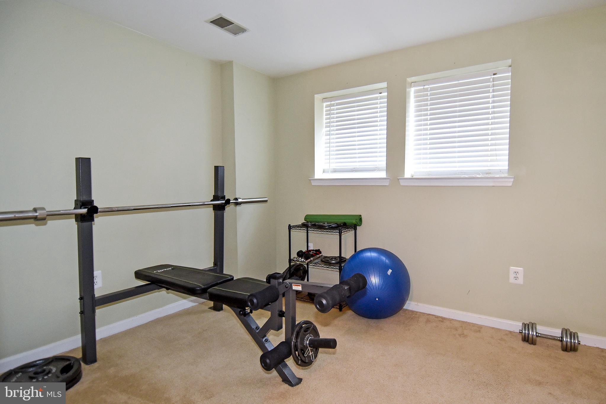 PRINCE WILLIAM COMMONS - Residential Lease