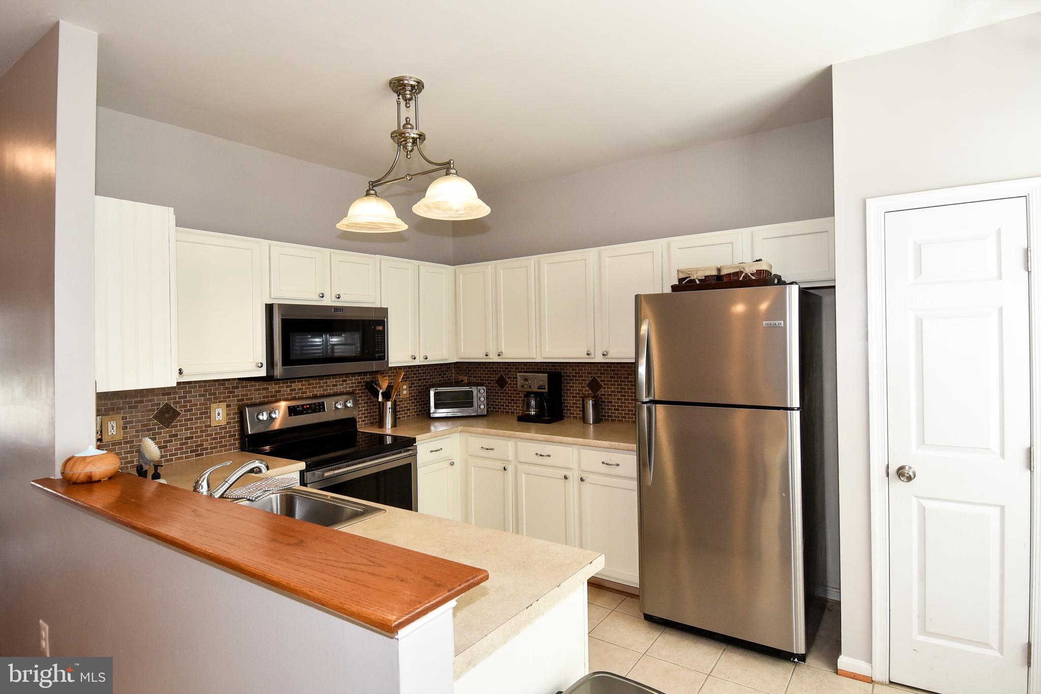 PRINCE WILLIAM COMMONS - Residential Lease