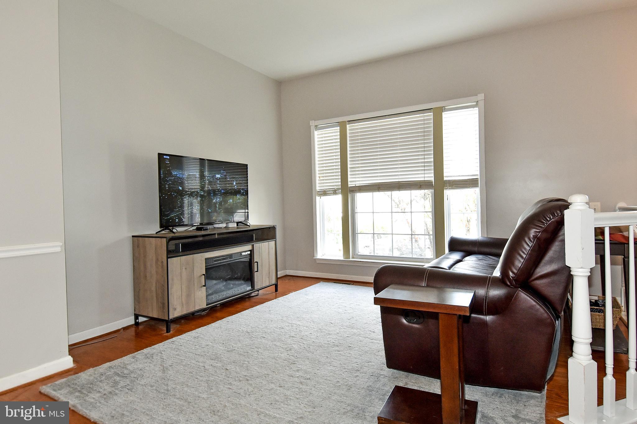 PRINCE WILLIAM COMMONS - Residential Lease