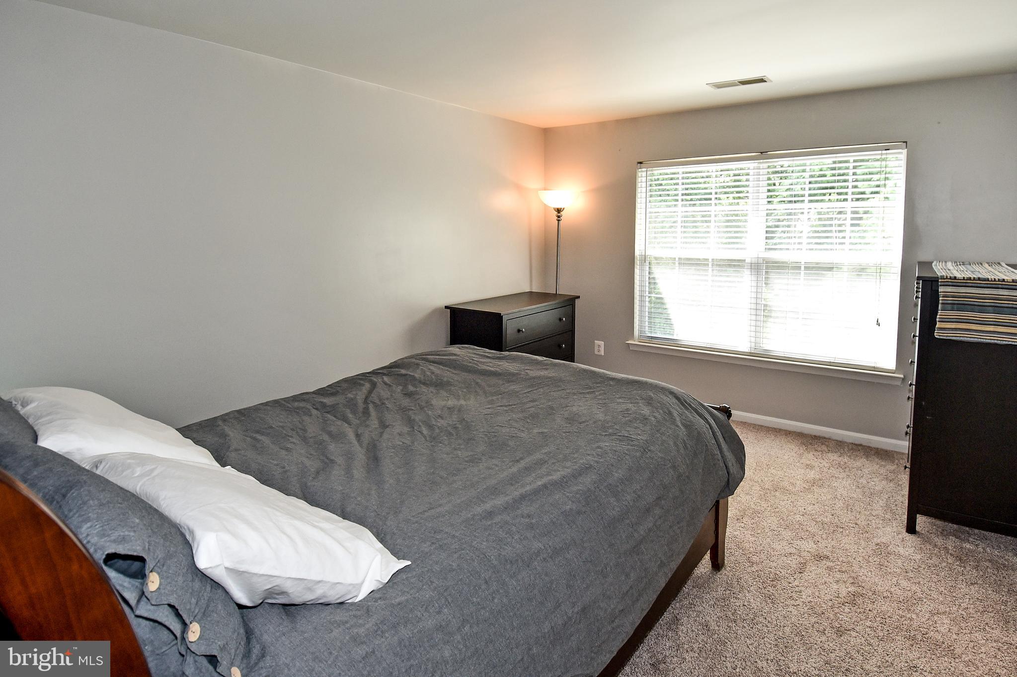 PRINCE WILLIAM COMMONS - Residential Lease