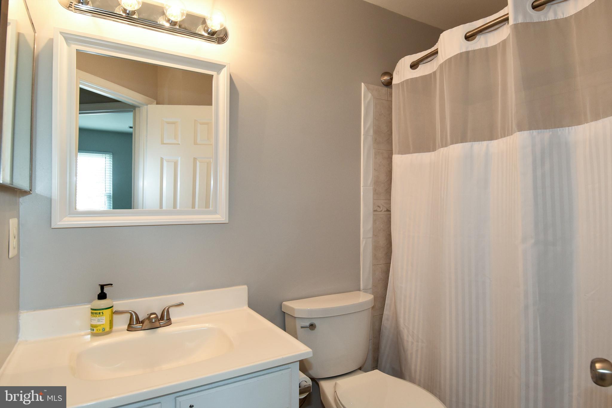 PRINCE WILLIAM COMMONS - Residential Lease