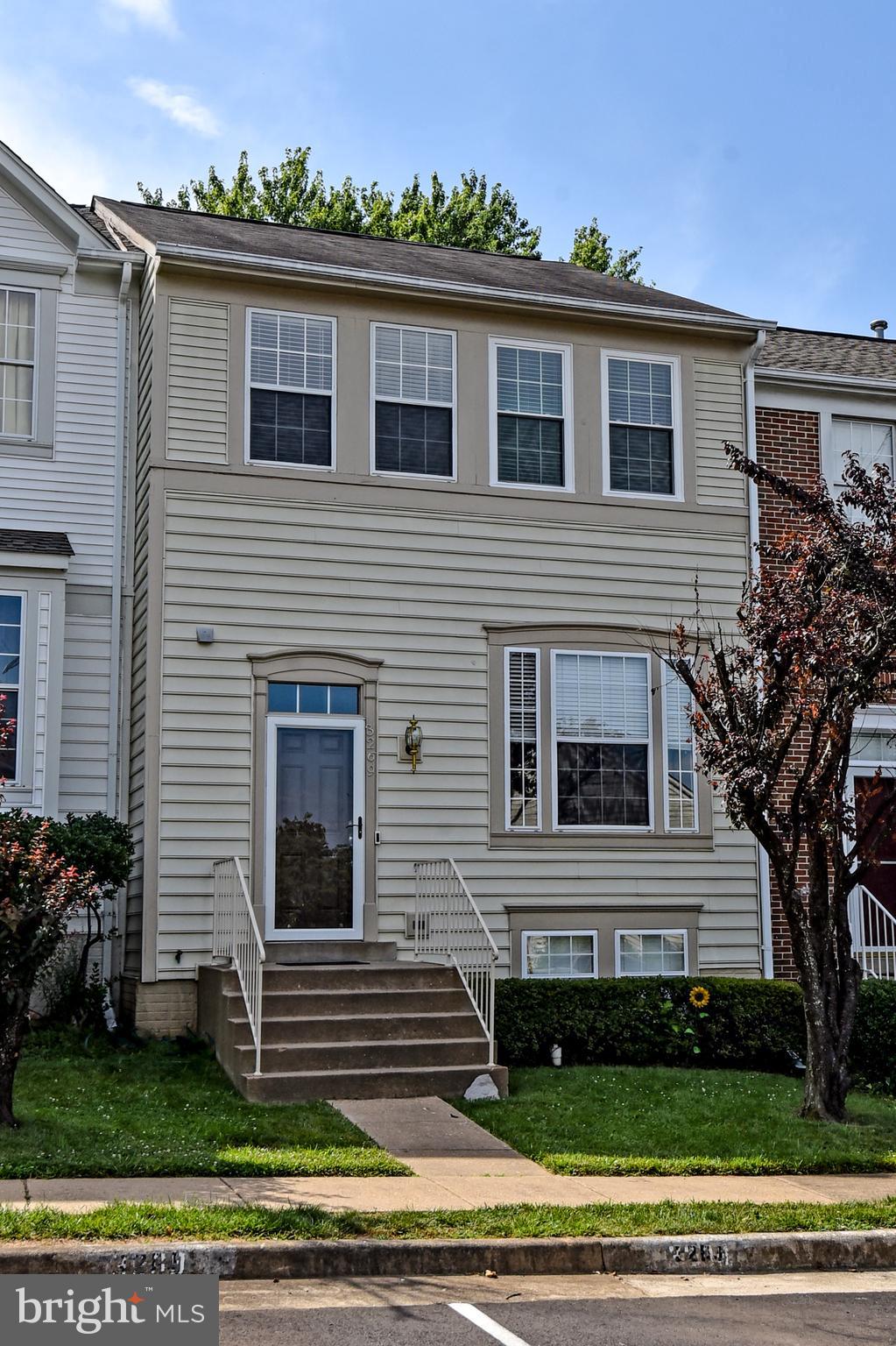 PRINCE WILLIAM COMMONS - Residential Lease