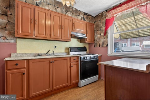 Townhouse For Sale - 3906 L Street<br/> PHILADELPHIA, PA 19124