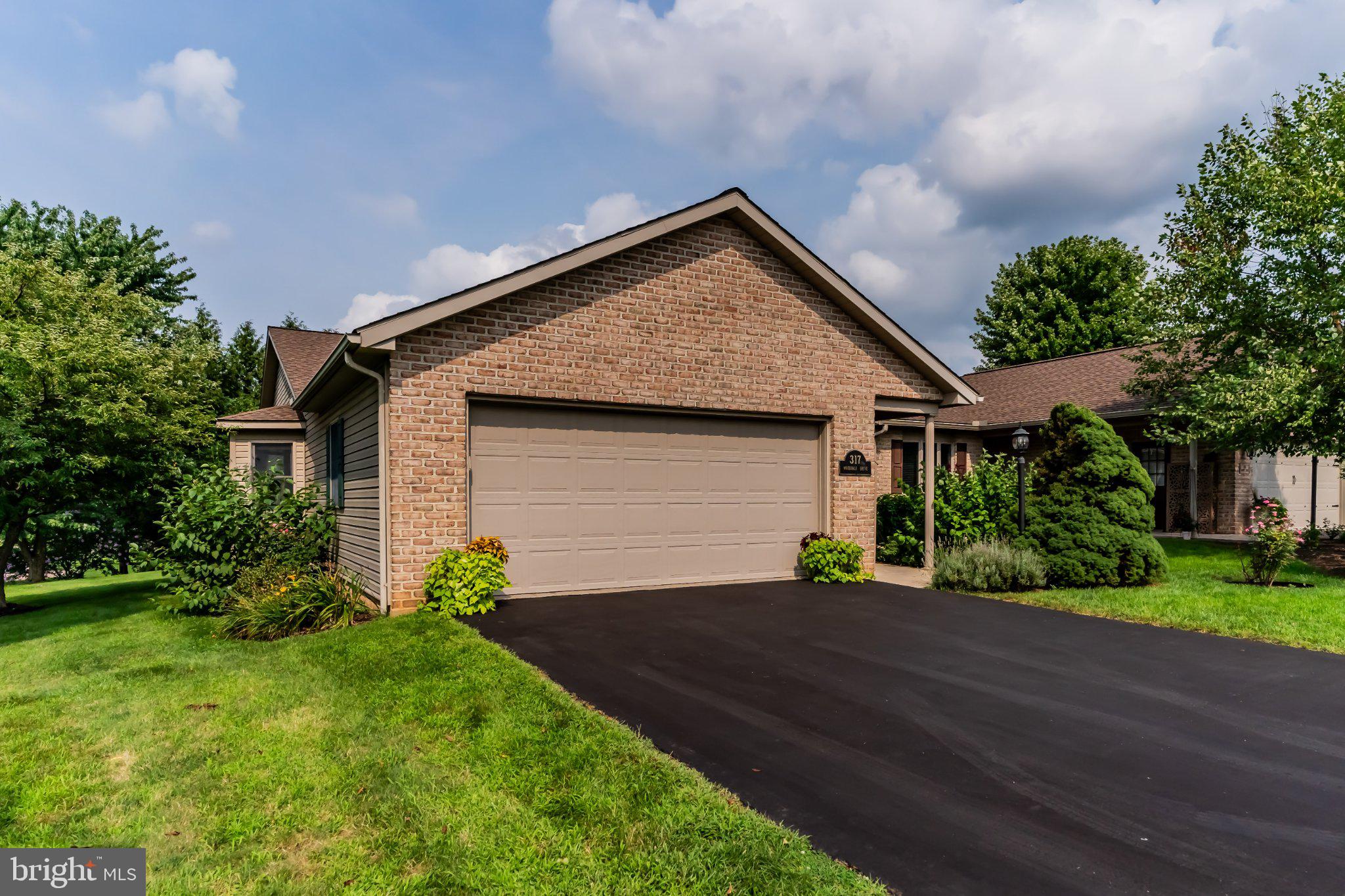 317 WOODVALE DRIVE