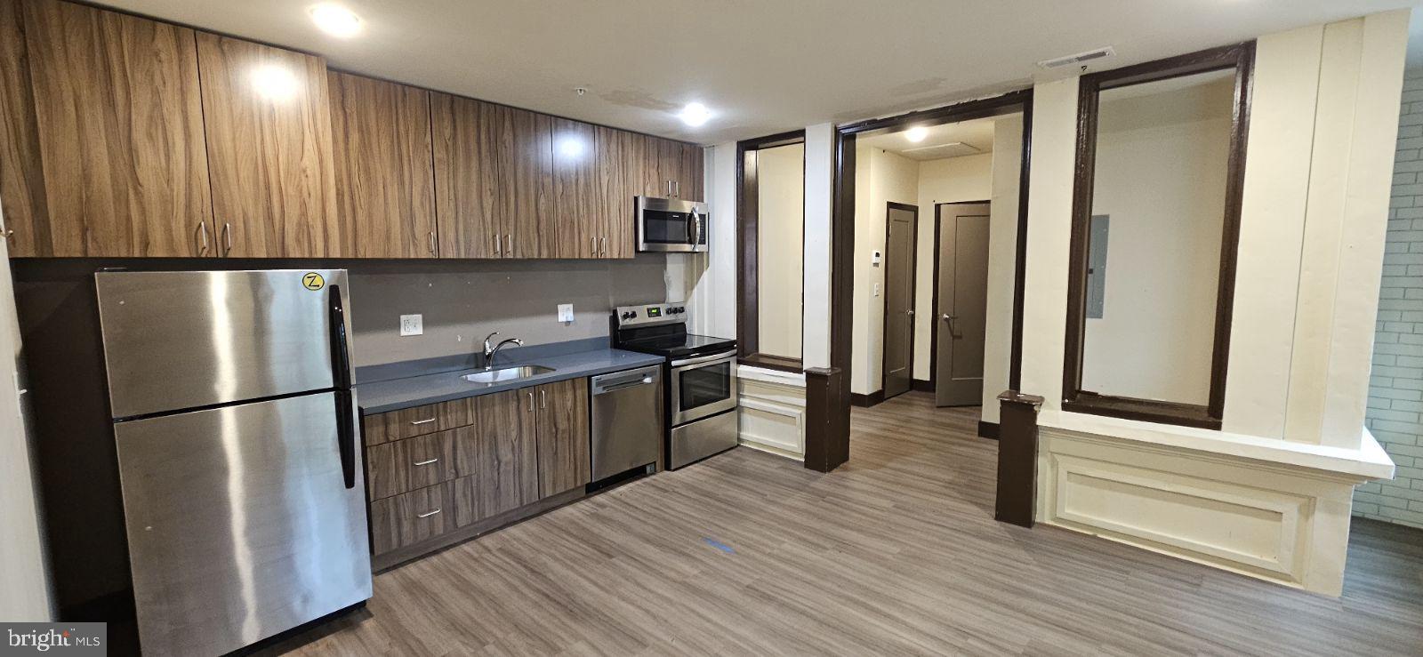 TEMPLE UNIVERSITY - Commercial Sale