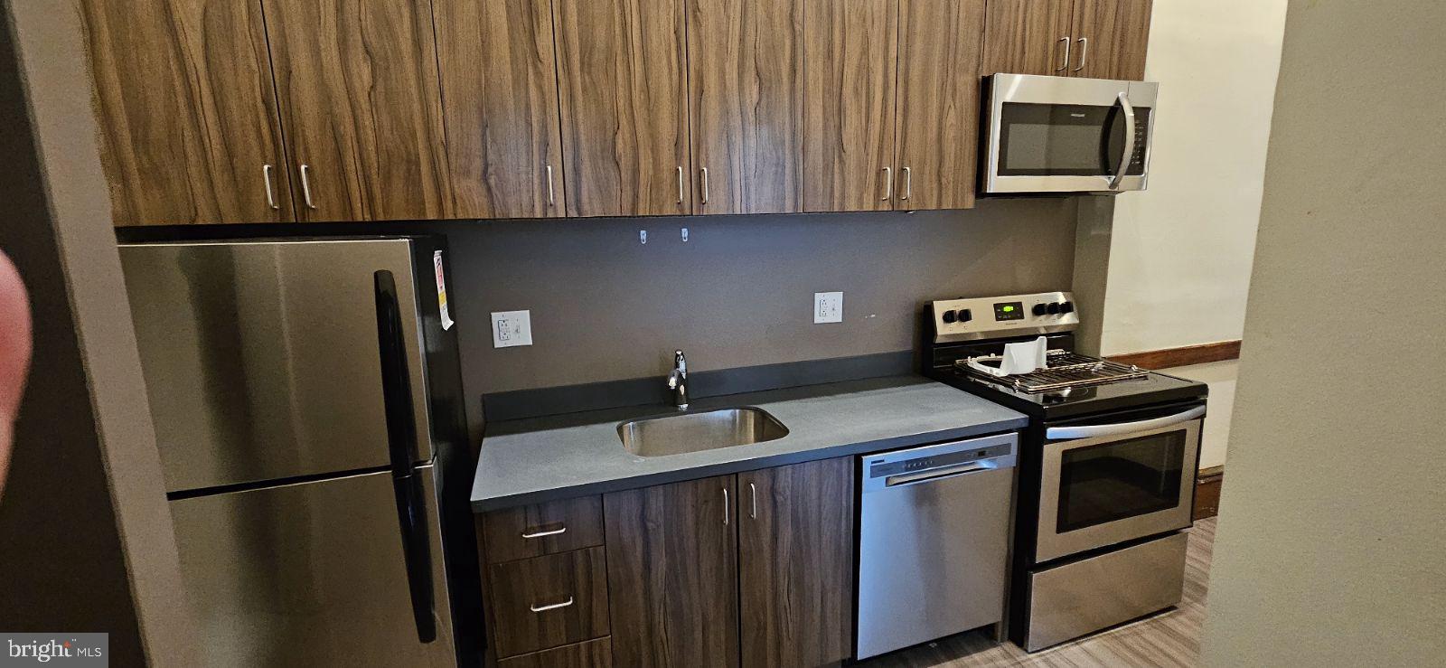 TEMPLE UNIVERSITY - Commercial Sale
