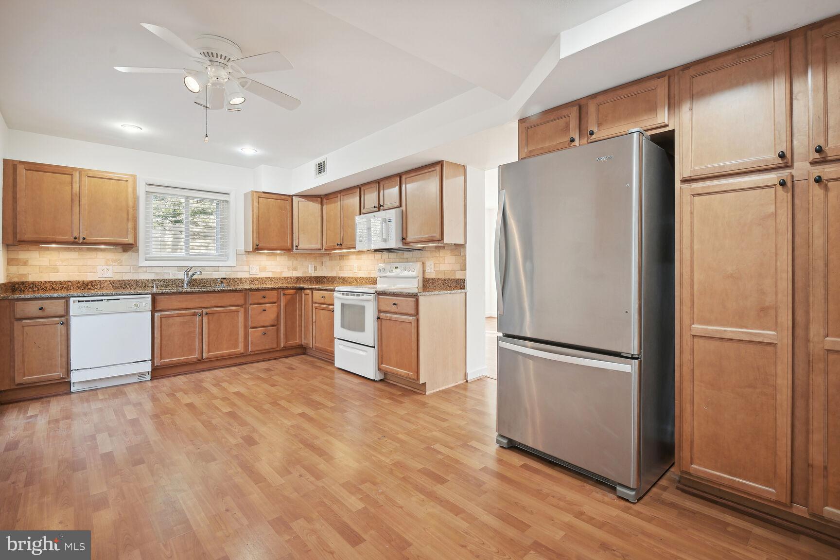 MONTROSE - Residential Lease