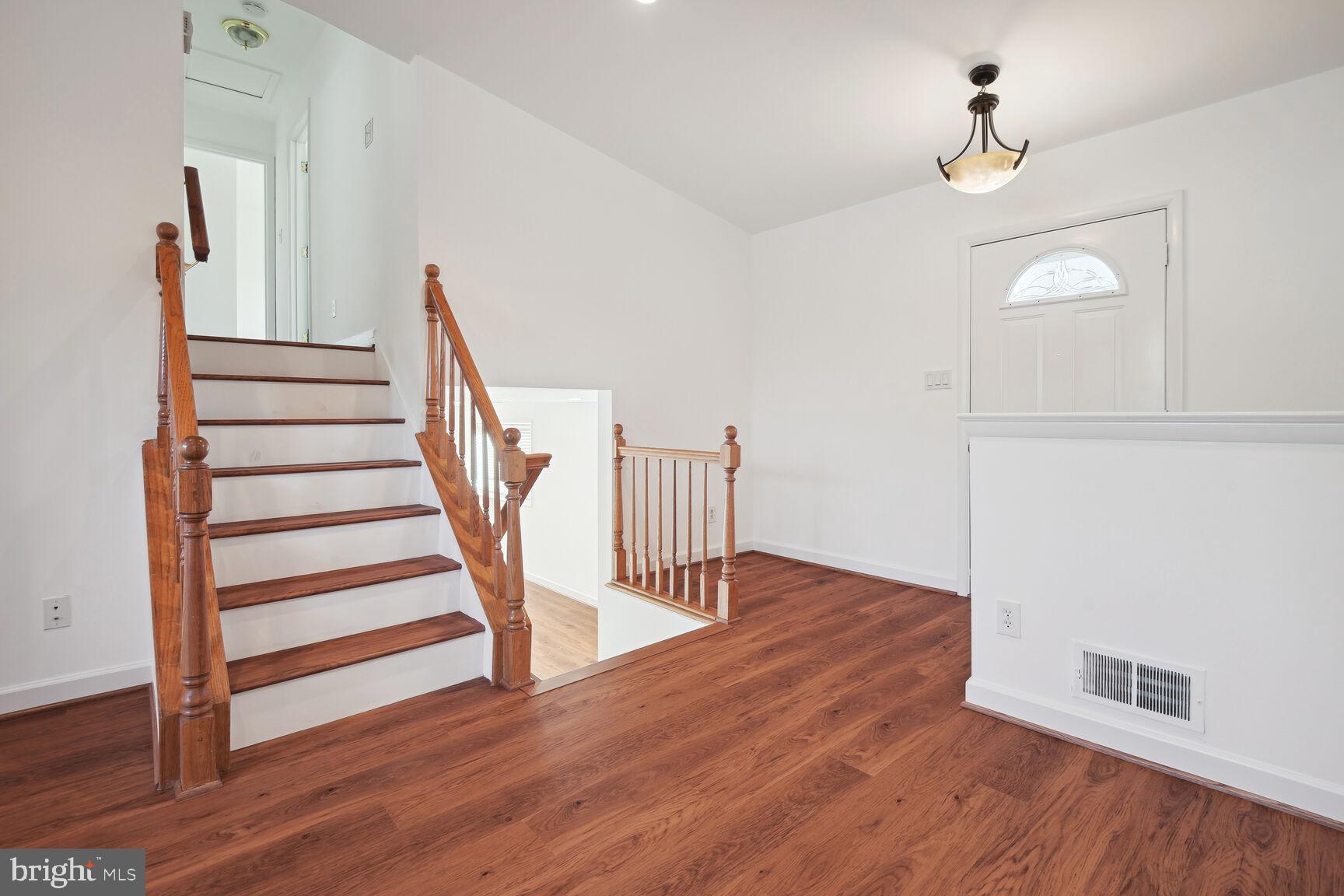 MONTROSE - Residential Lease