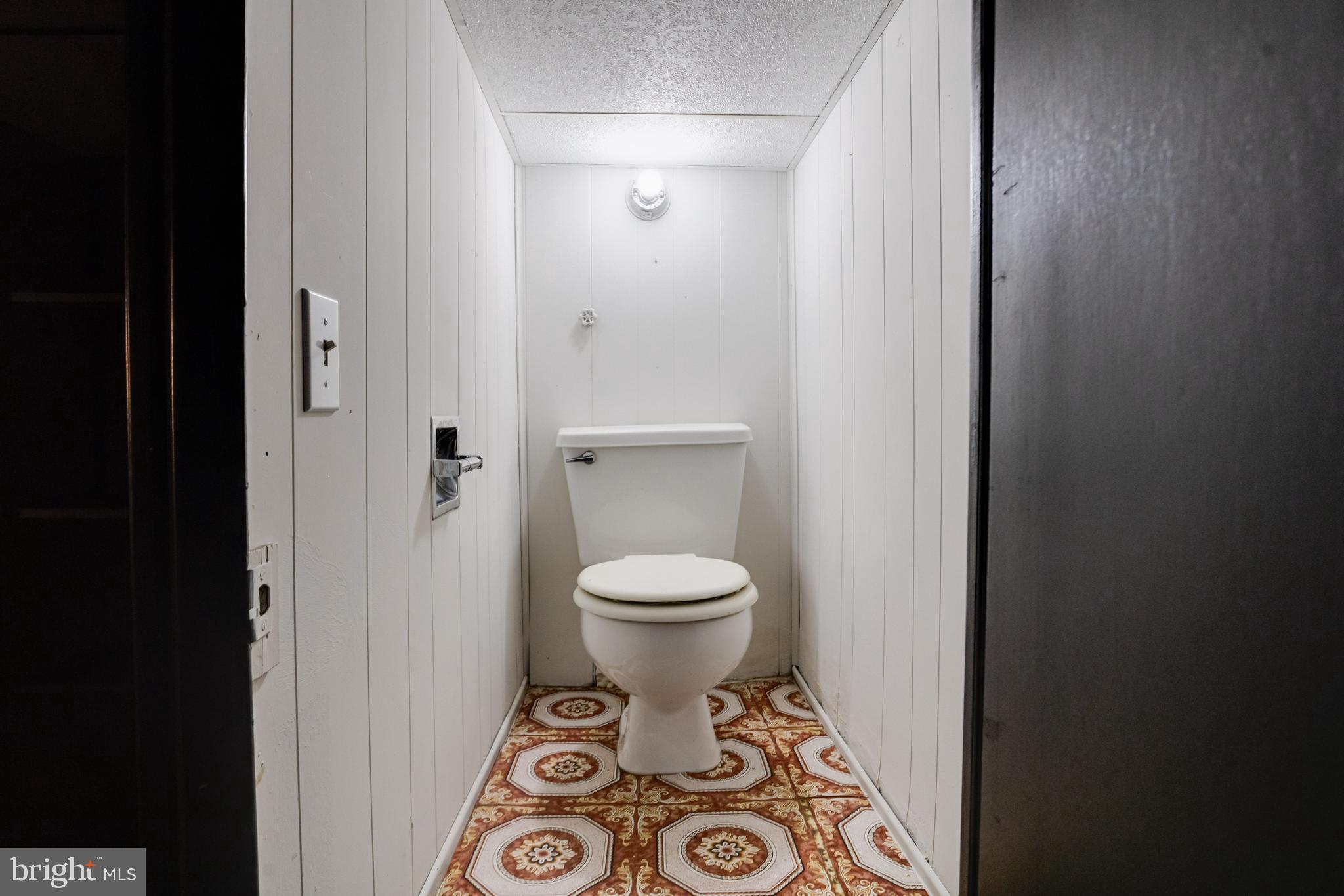 WASHINGTON VILLAGE - Residential