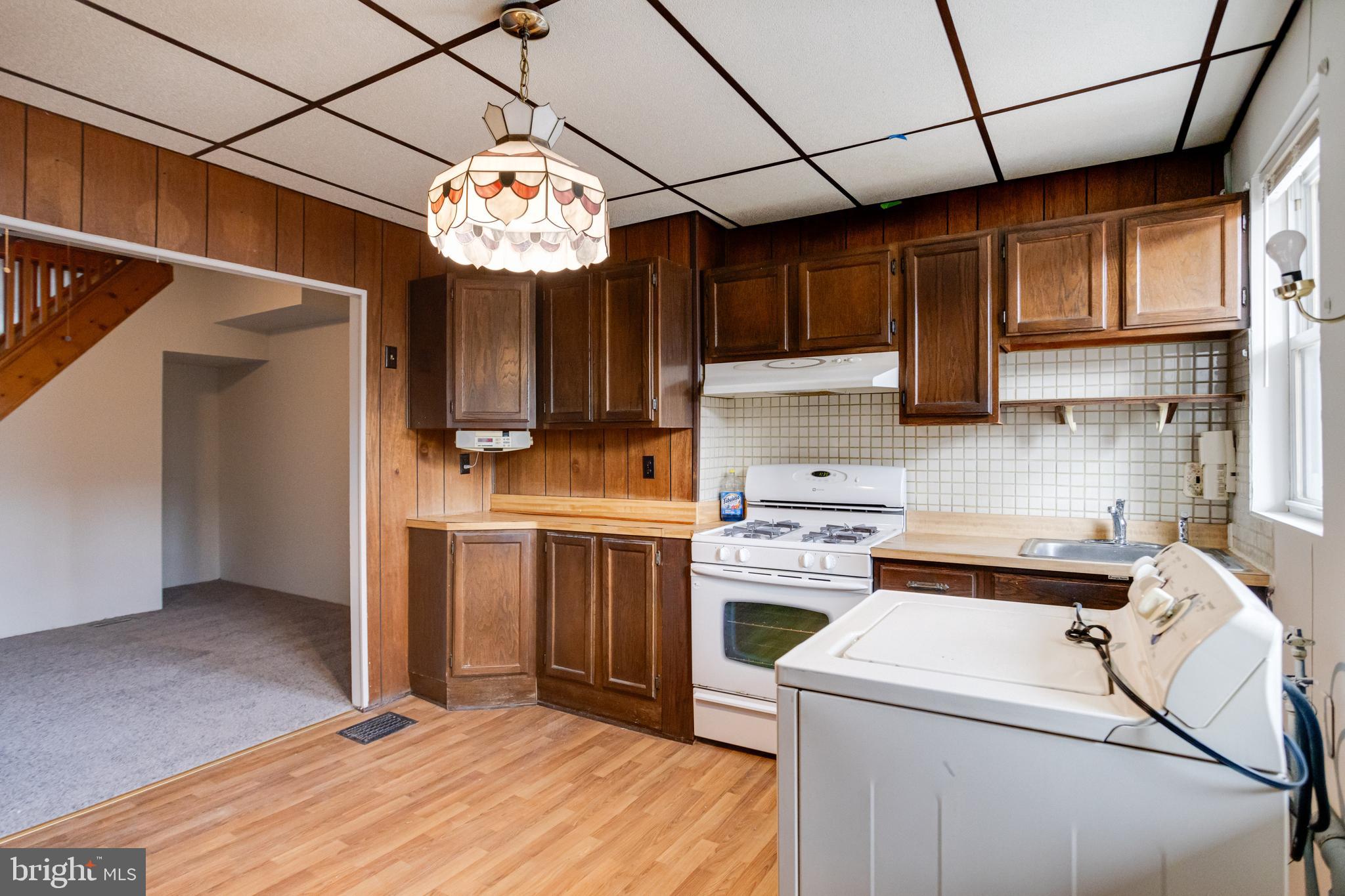 WASHINGTON VILLAGE - Residential