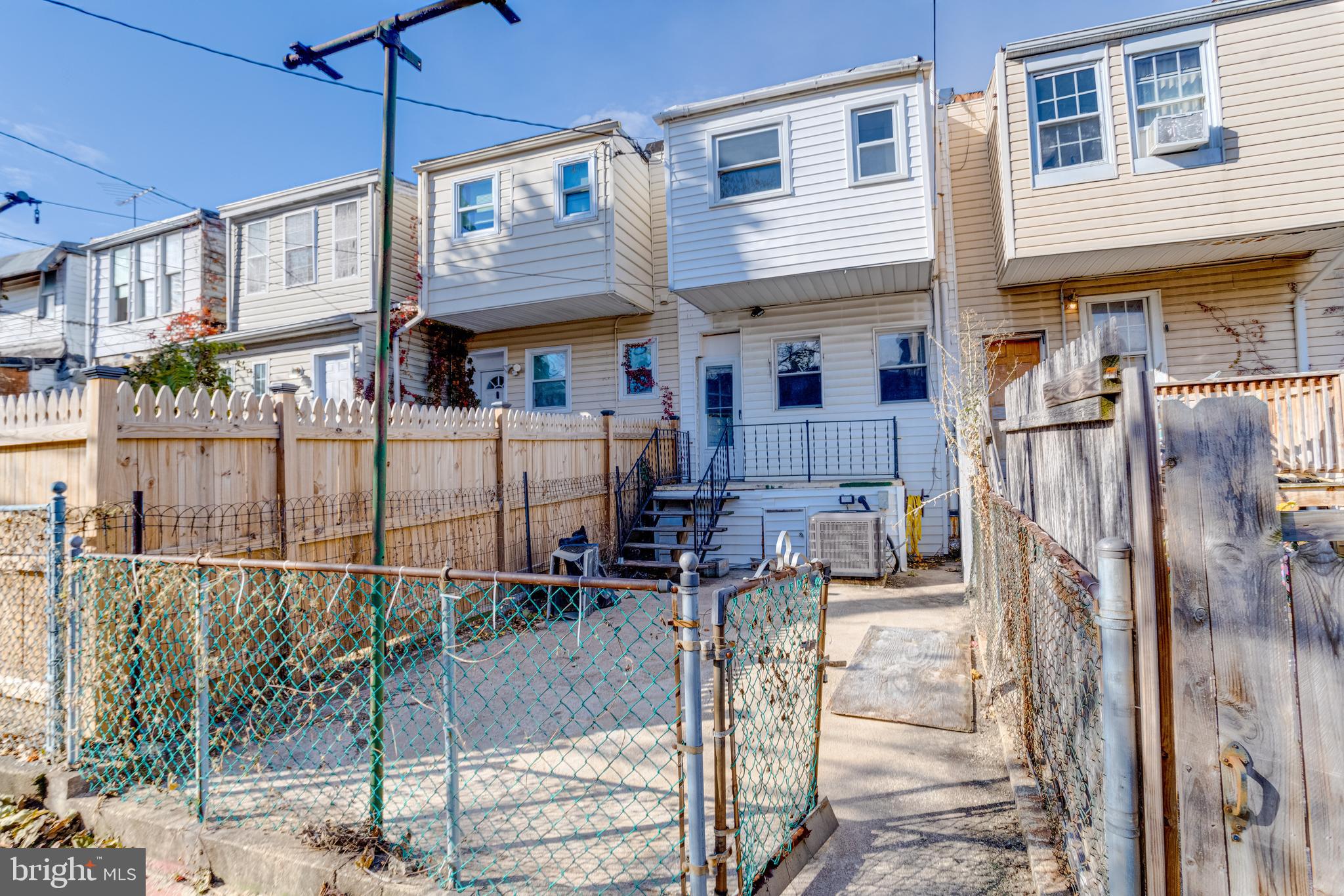 WASHINGTON VILLAGE - Residential