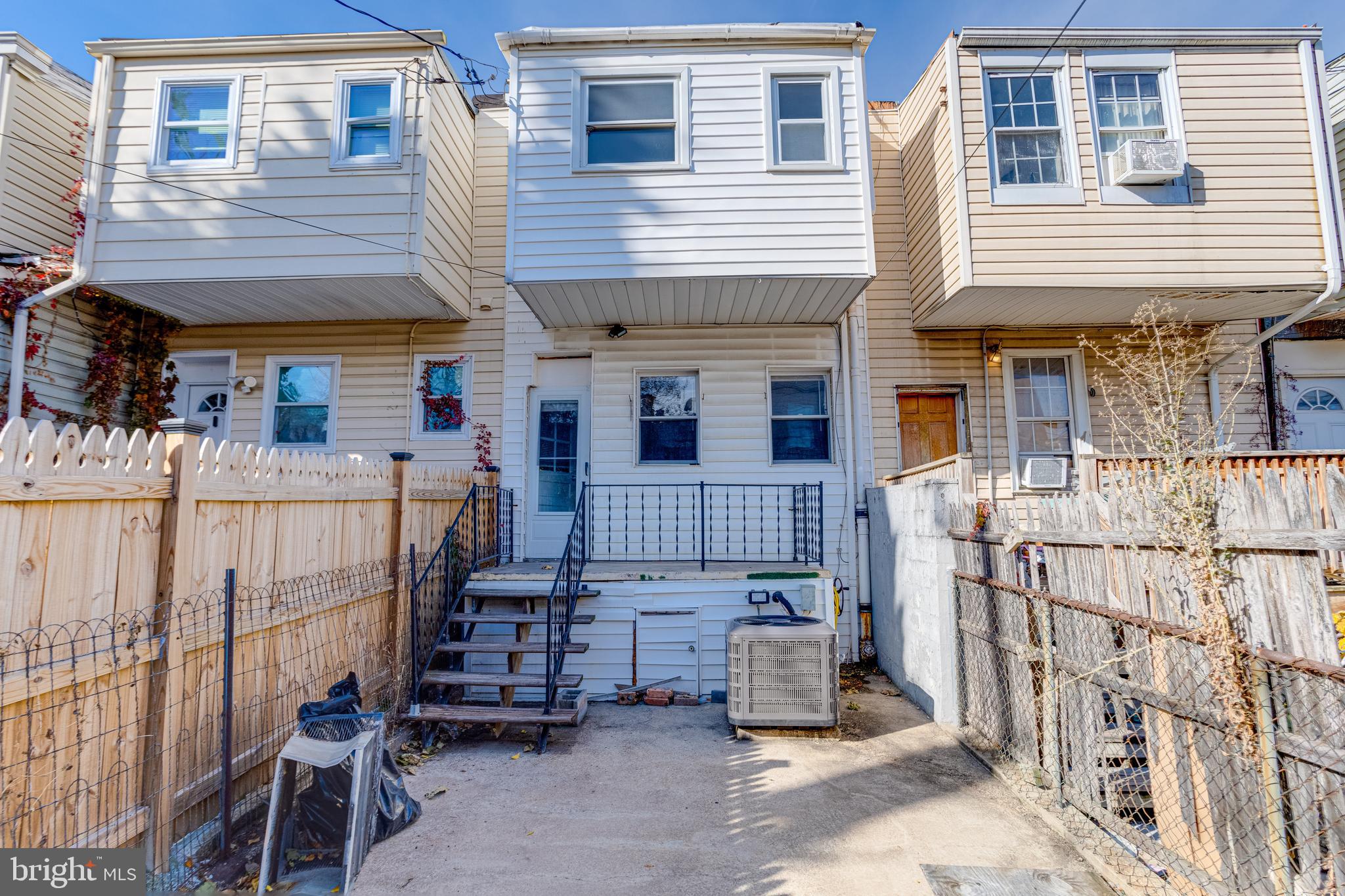 WASHINGTON VILLAGE - Residential