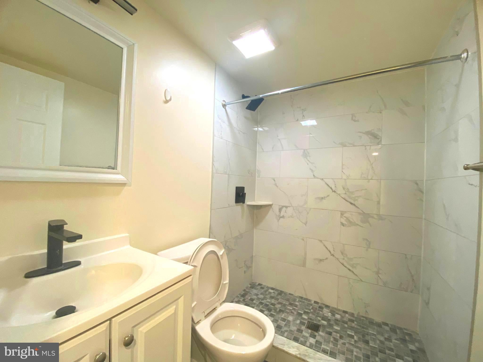 2710 DOTHAN PLAZA UNIT 1