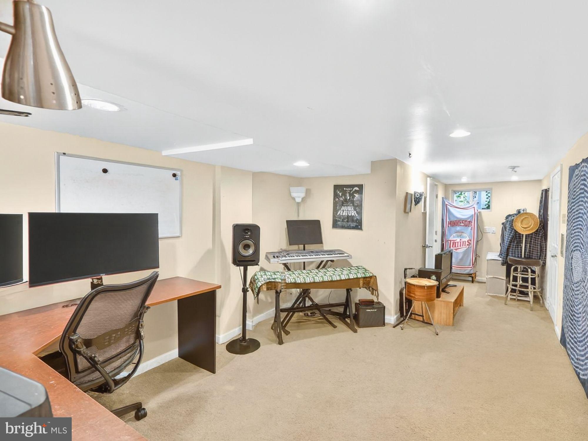 INDIAN SPRING PARK - Residential