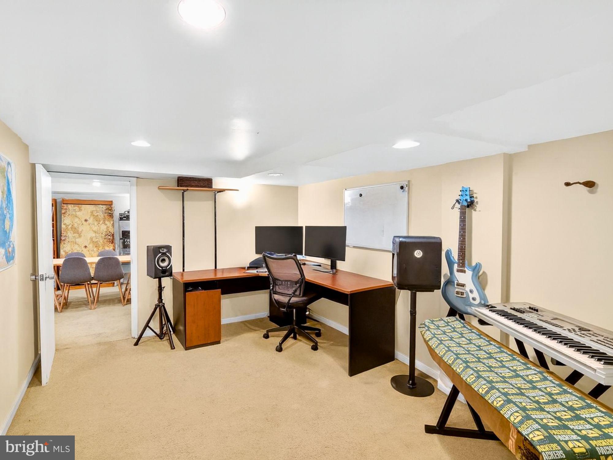 INDIAN SPRING PARK - Residential