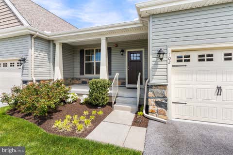Townhouse For Sale - 102 Harlow Point Court<br/> LANDENBERG, PA 19350