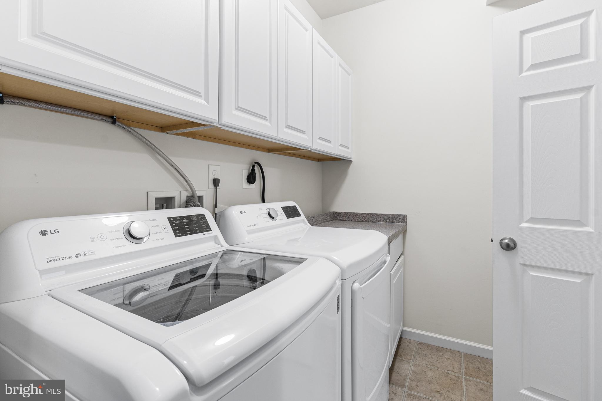 HARLOW POINTE - Residential