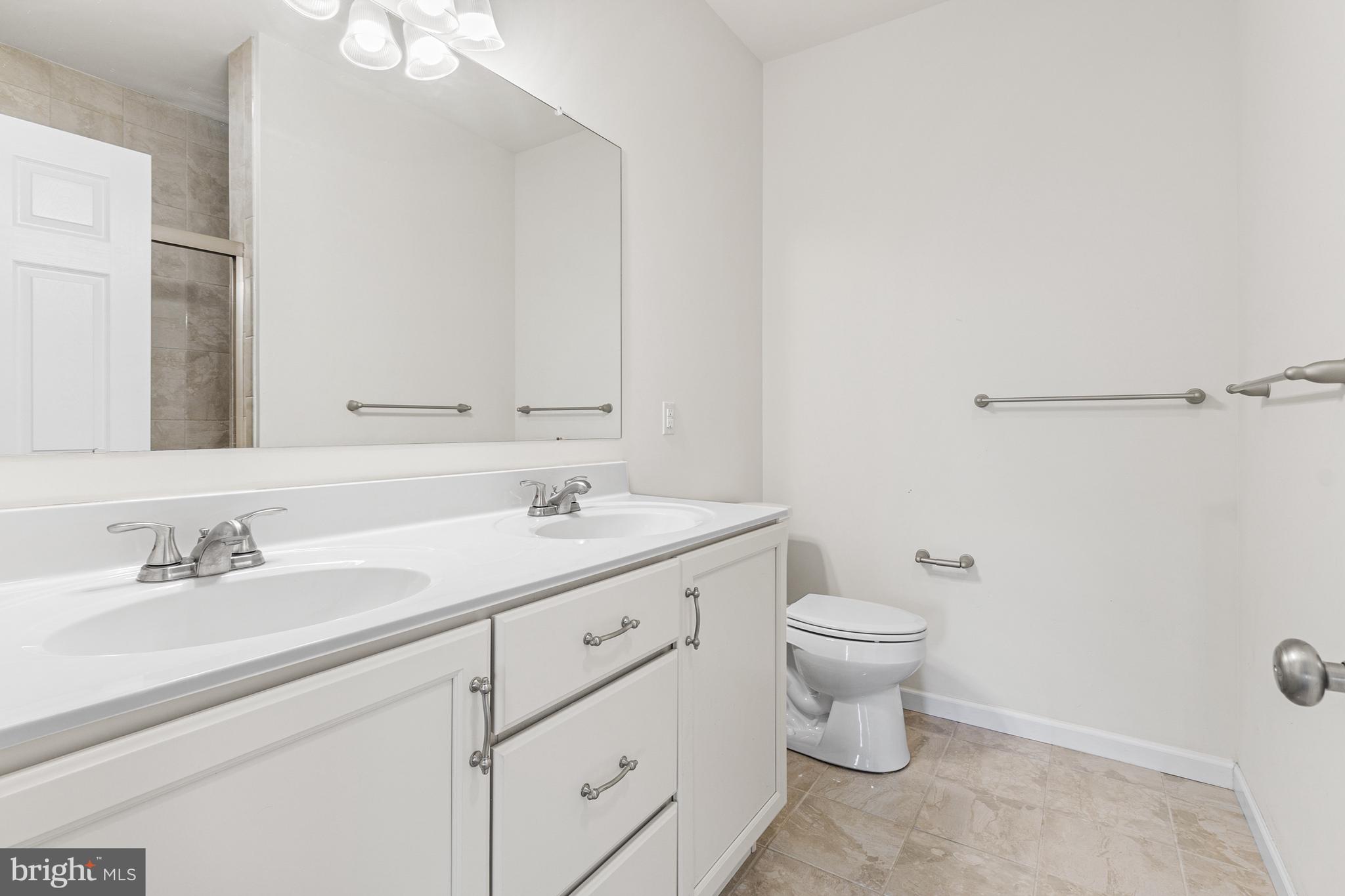 HARLOW POINTE - Residential