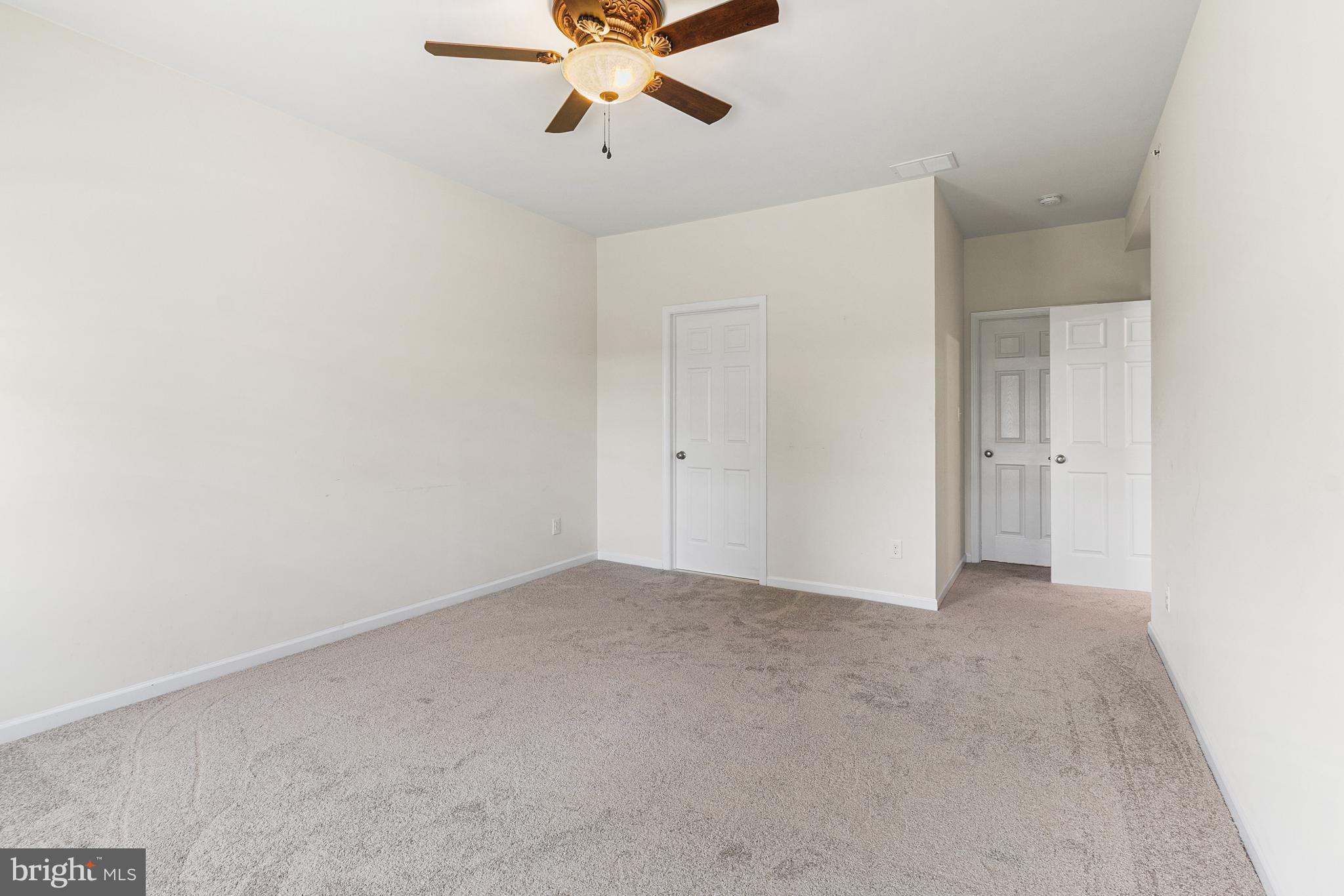 HARLOW POINTE - Residential