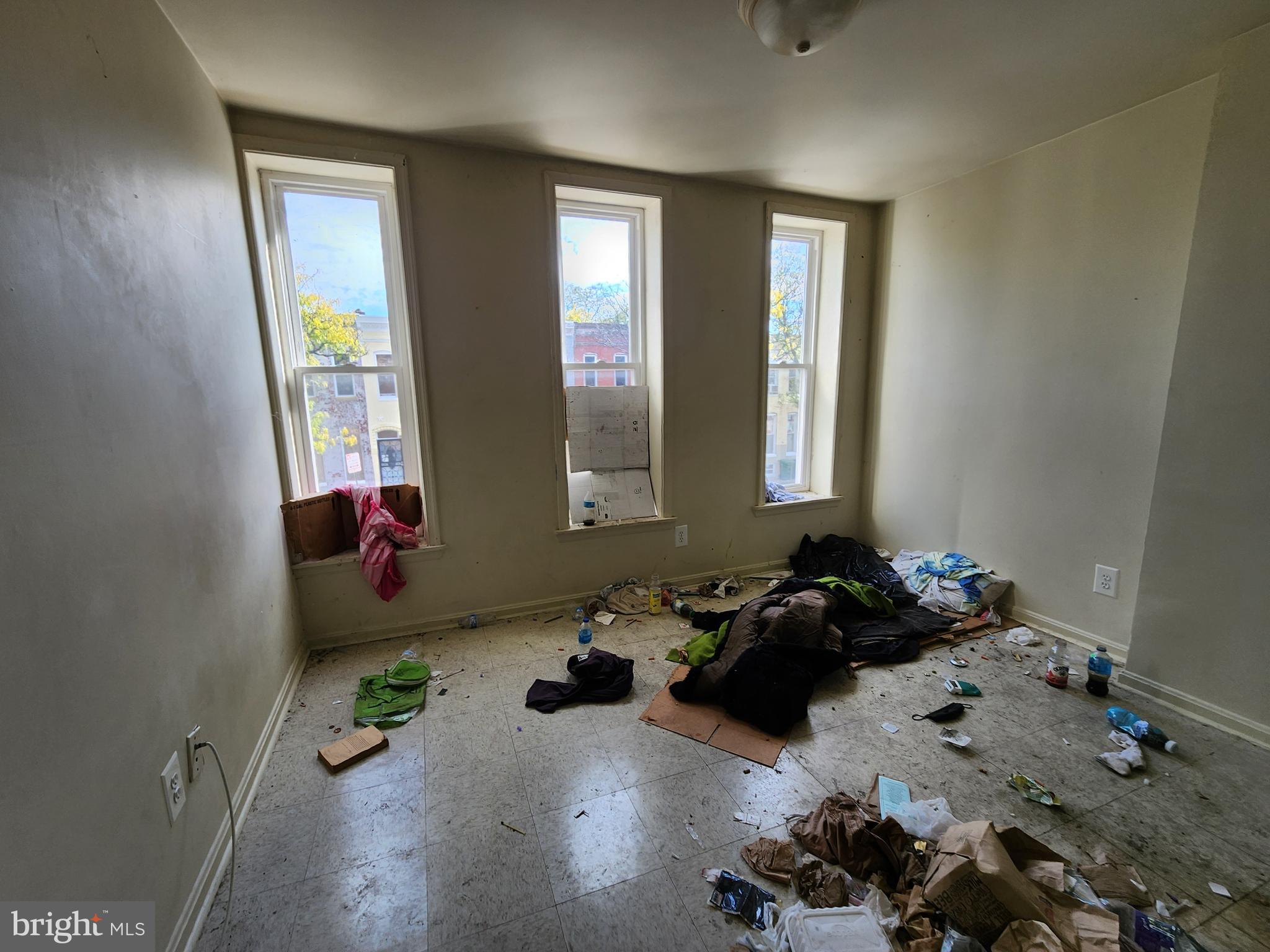 SANDTOWN-WINCHESTER - Residential