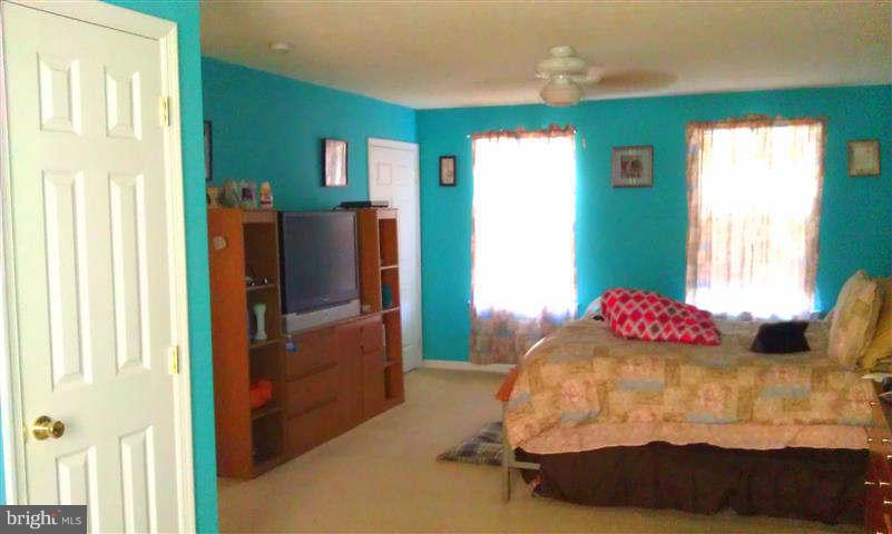 WALNUT POINT - Residential