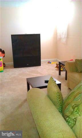 WALNUT POINT - Residential