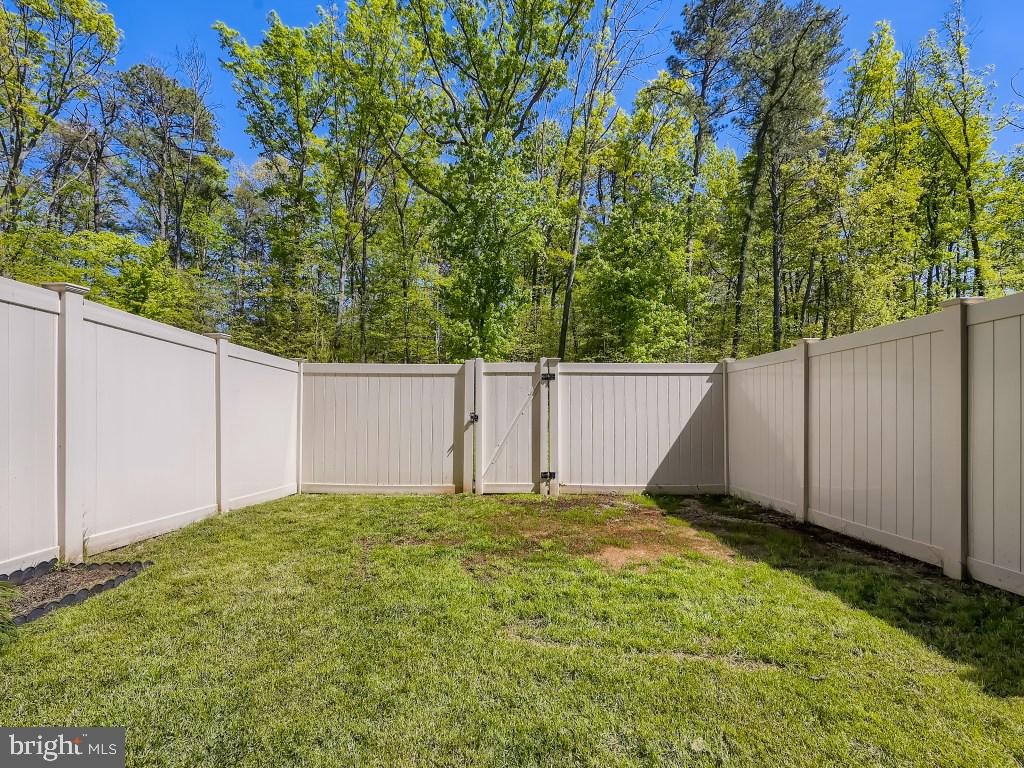 CREEKSIDE VILLAGE AT TANYARD SPRINGS - Residential