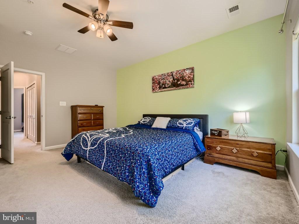 CREEKSIDE VILLAGE AT TANYARD SPRINGS - Residential