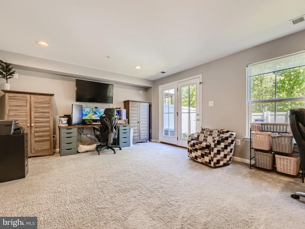 CREEKSIDE VILLAGE AT TANYARD SPRINGS - Residential