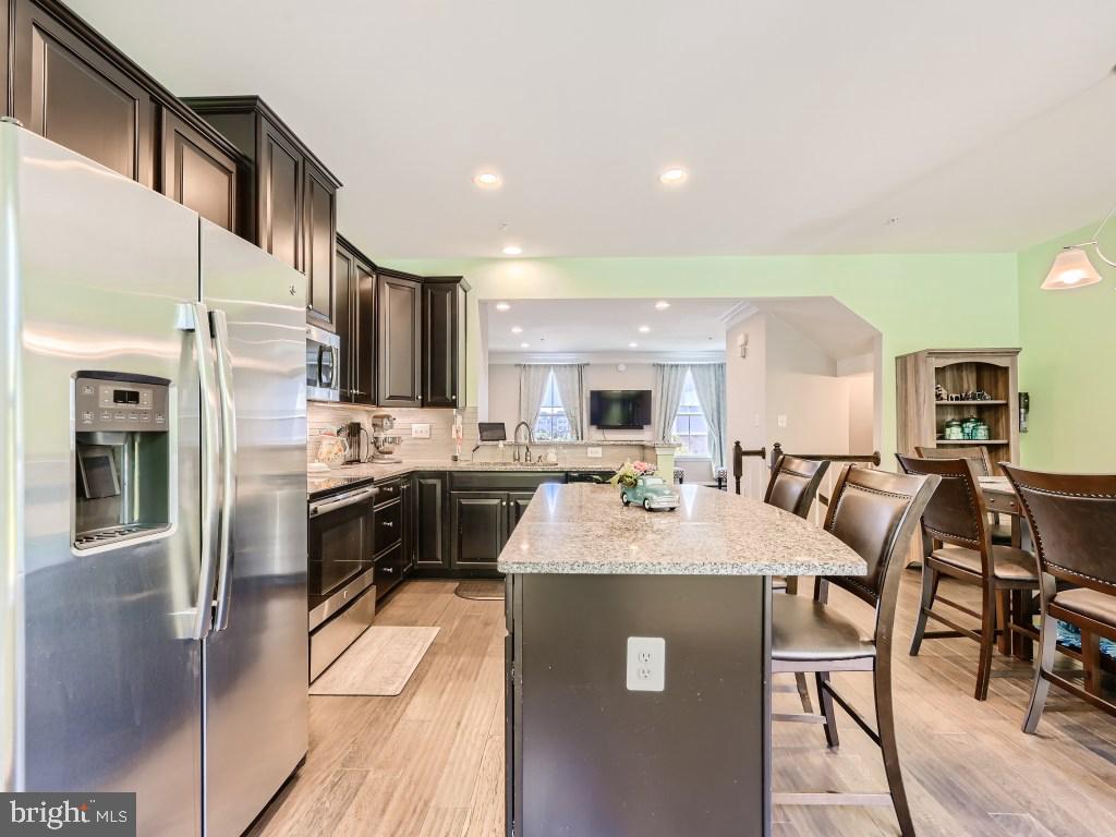 CREEKSIDE VILLAGE AT TANYARD SPRINGS - Residential