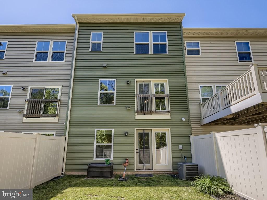 CREEKSIDE VILLAGE AT TANYARD SPRINGS - Residential