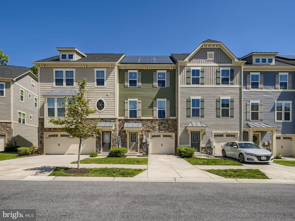 CREEKSIDE VILLAGE AT TANYARD SPRINGS - Residential