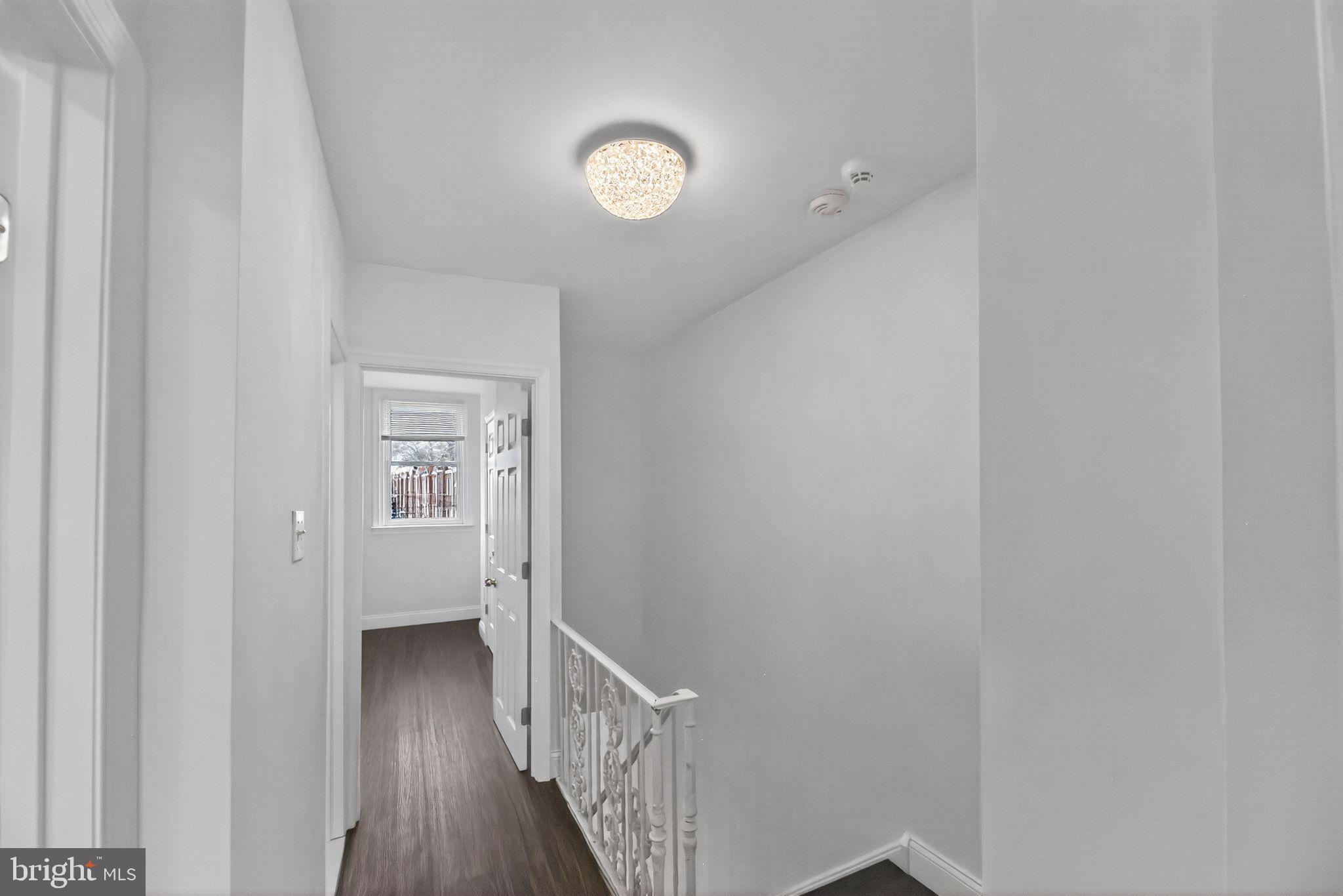 LAWNDALE - Residential