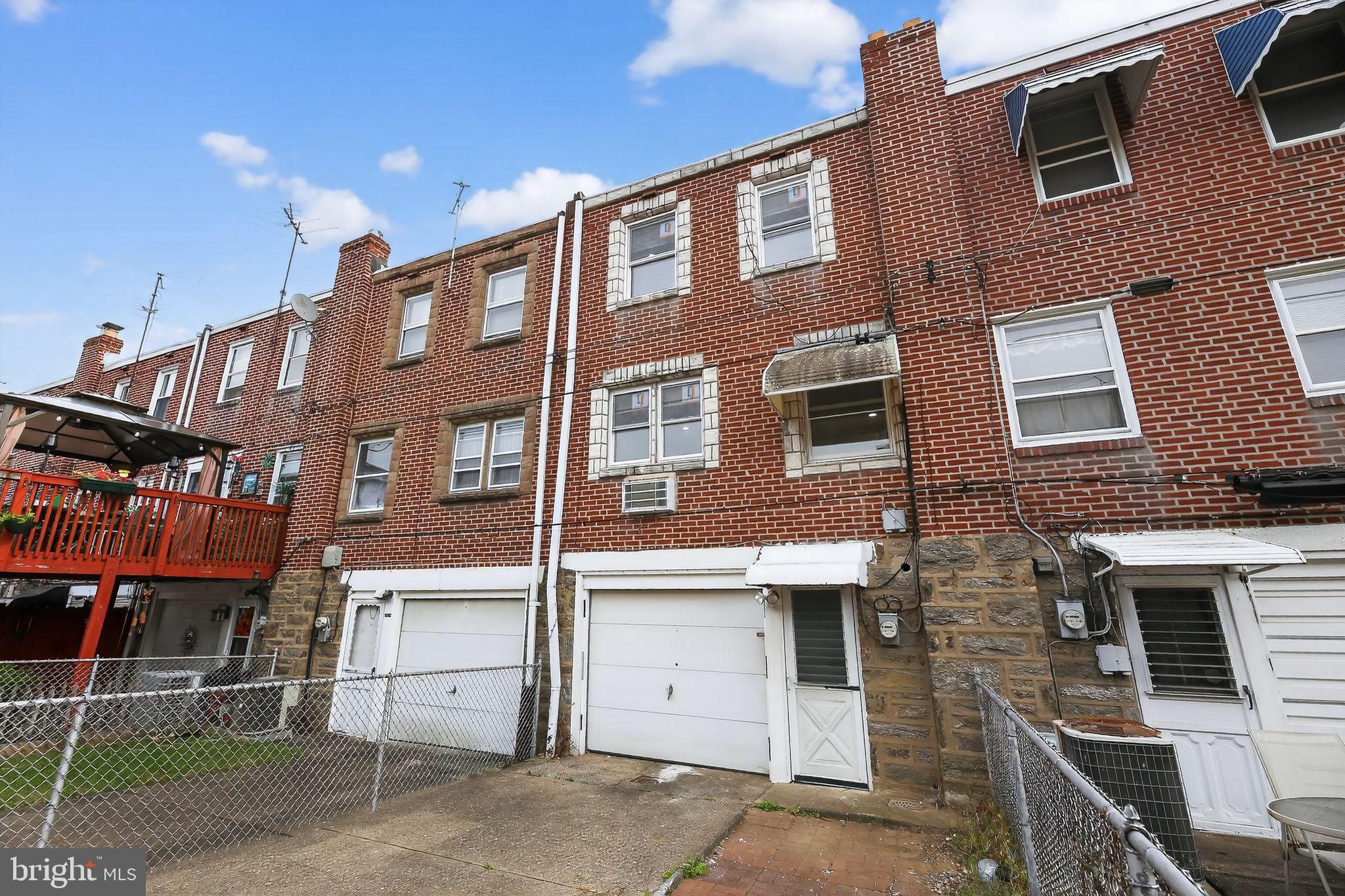 LAWNDALE - Residential