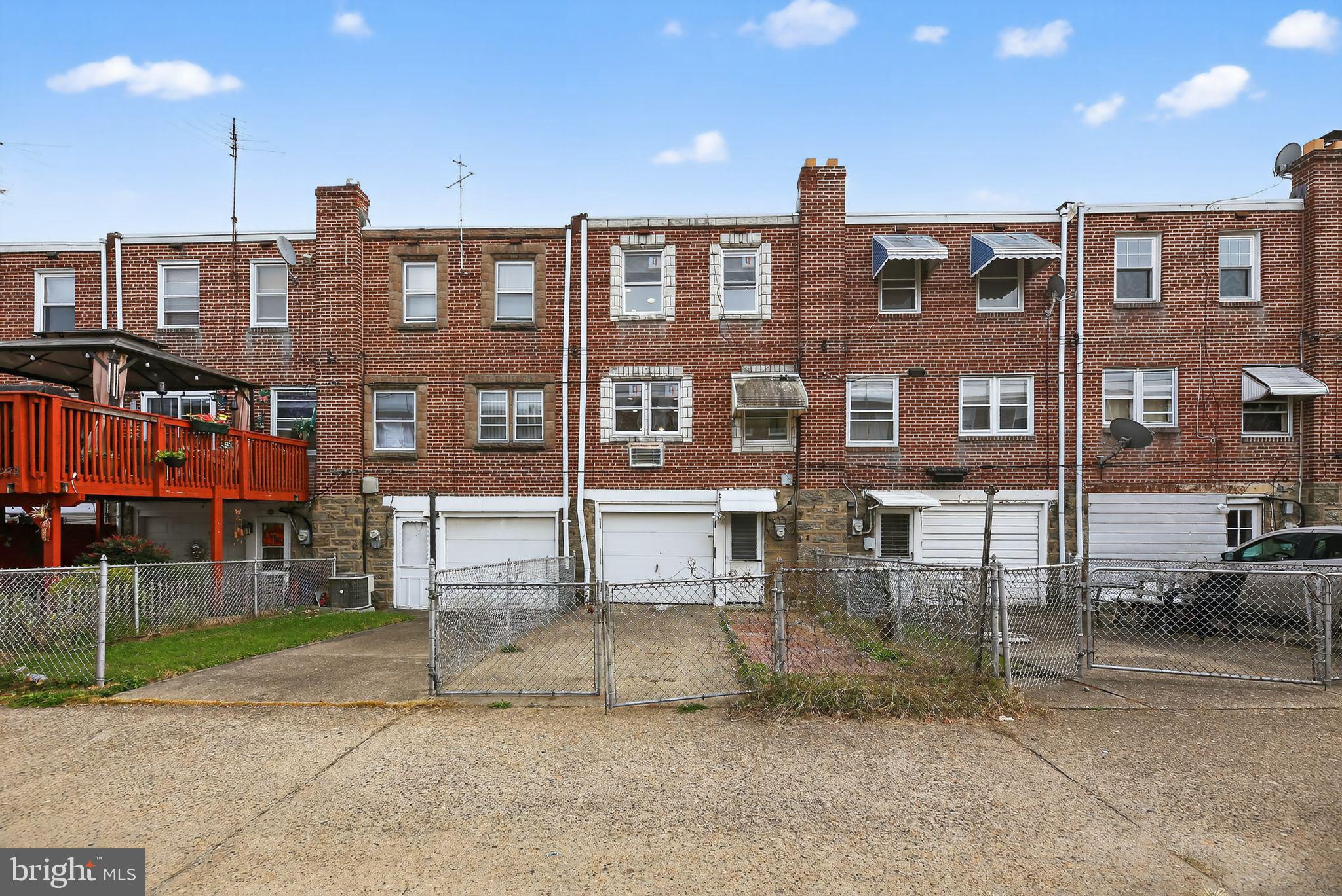 LAWNDALE - Residential