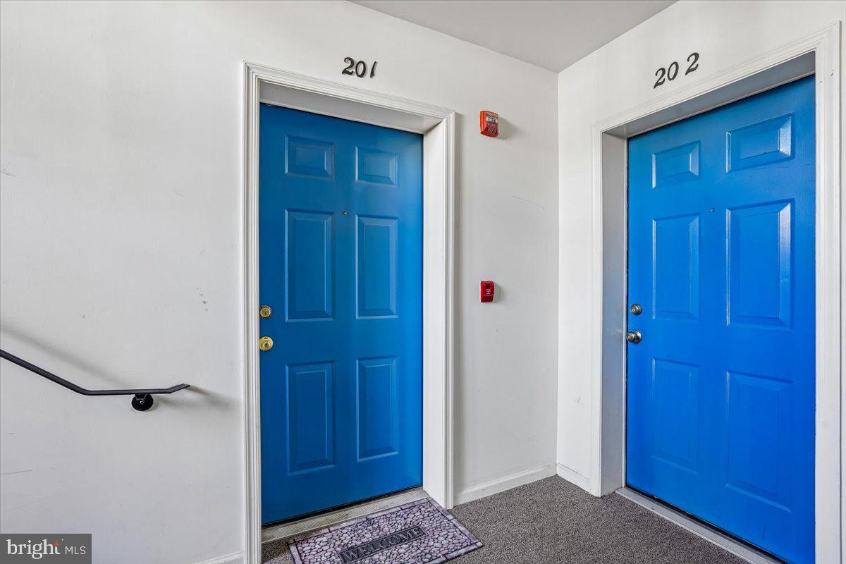 3580 SHERBROOKE CIRCLE 201