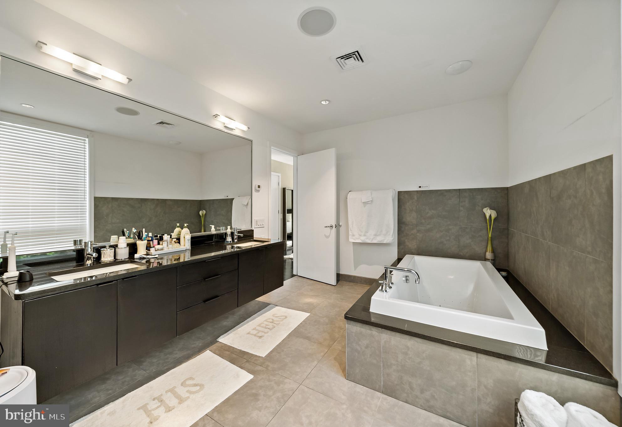 HAWTHORNE - Residential