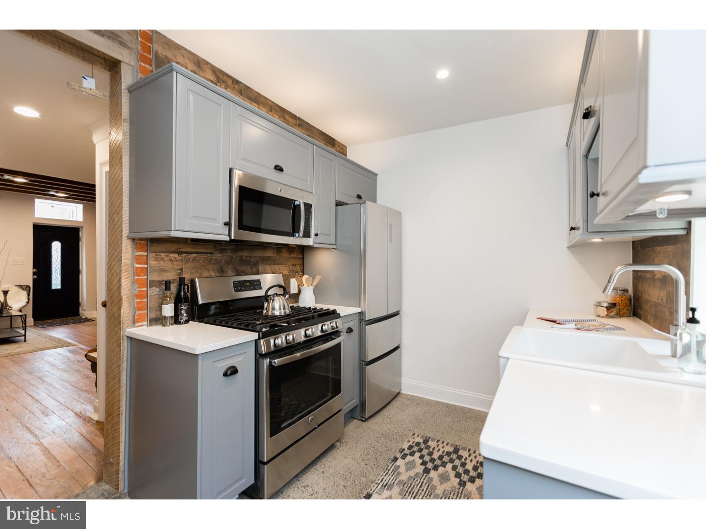 OLDE KENSINGTON - Residential