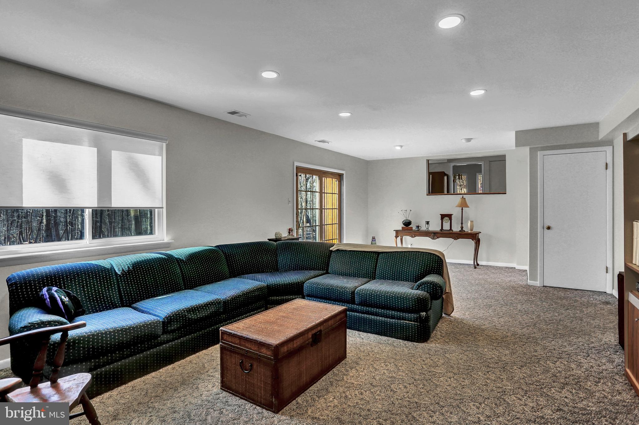 SUNNYBROOK FARMS - Residential